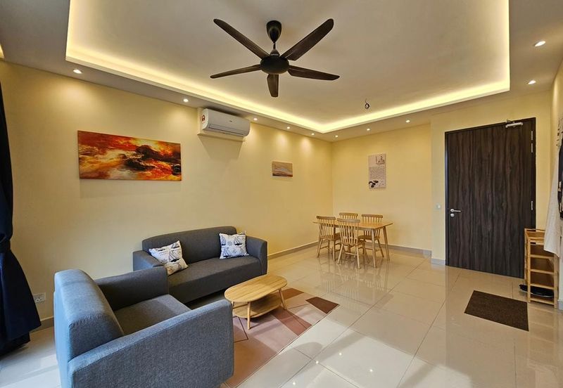 Henna Residence @ The Quartz