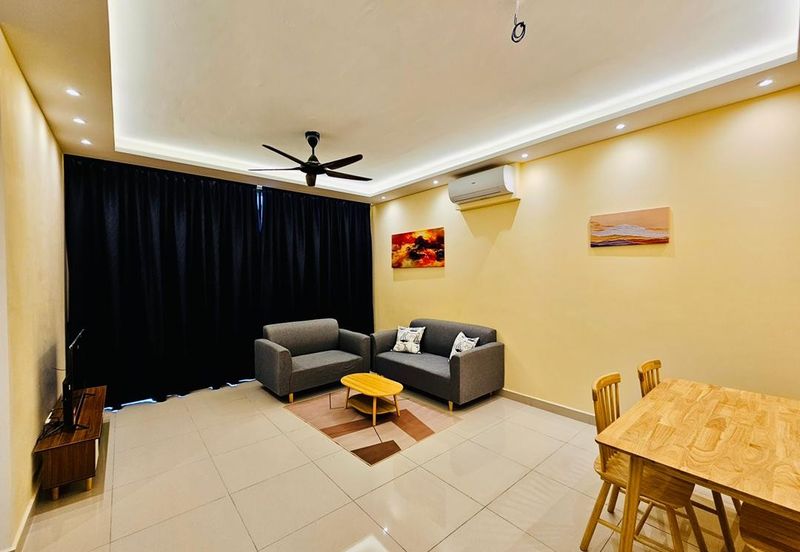 Henna Residence @ The Quartz