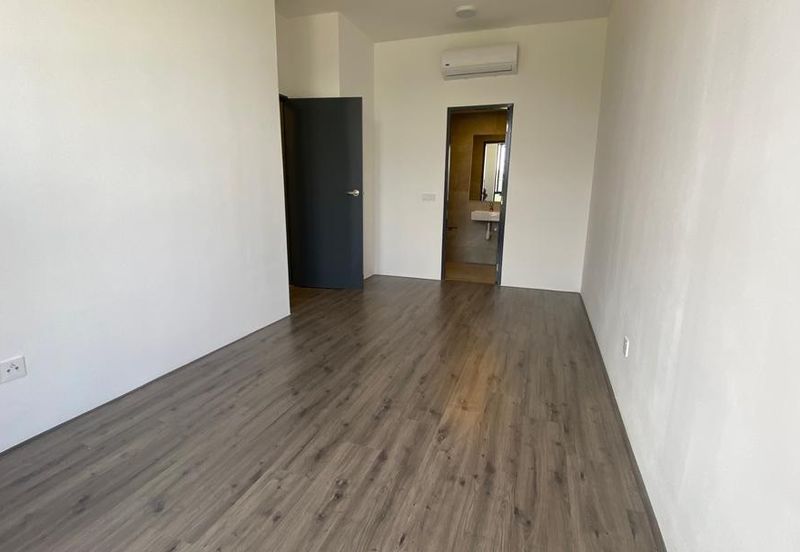 Henna Residence @ The Quartz