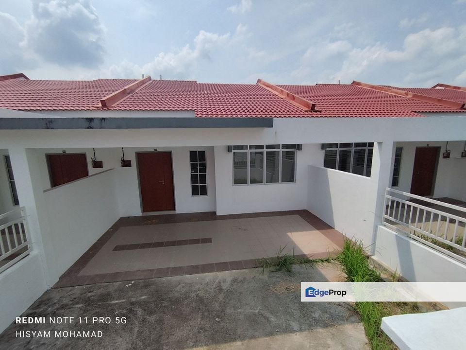 1 STOREY TERRACE HOUSE TAMAN UNIVERSITI PARIT RAJA, Johor, Batu Pahat