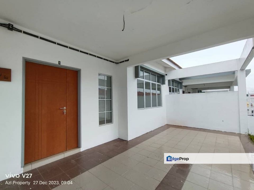 1 STOREY TERRACE HOUSE TAMAN UNIVERSITI PARIT RAJA, Johor, Batu Pahat