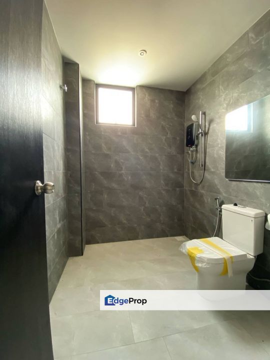 2 STOREY TERRACE HOUSE NEAR SM SAINS BATU PAHAT, Johor, Batu Pahat