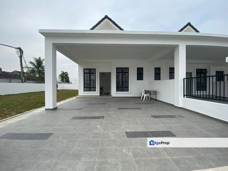 1 STOREY TERRACE HOUSE NEAR TOWN AYER HITAM, Johor, Ayer Hitam