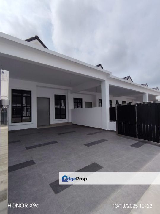 1 STOREY TERRACE HOUSE NEAR TOWN AYER HITAM, Johor, Ayer Hitam
