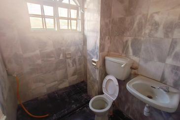 SL7, Bandar Sungai Long