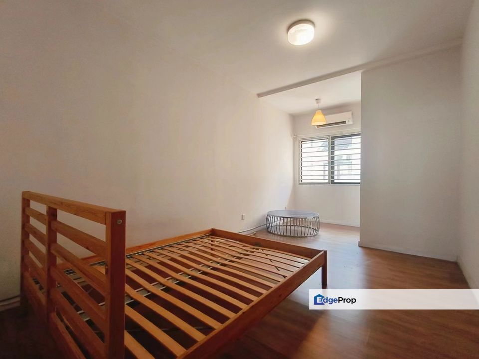 Cheap & Nice 3 Stry Terrace, Meadows Lakefields, Sg Besi for Sale, Kuala Lumpur, Sungai Besi