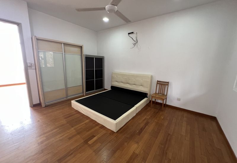 Happy Garden (Taman Gembira)