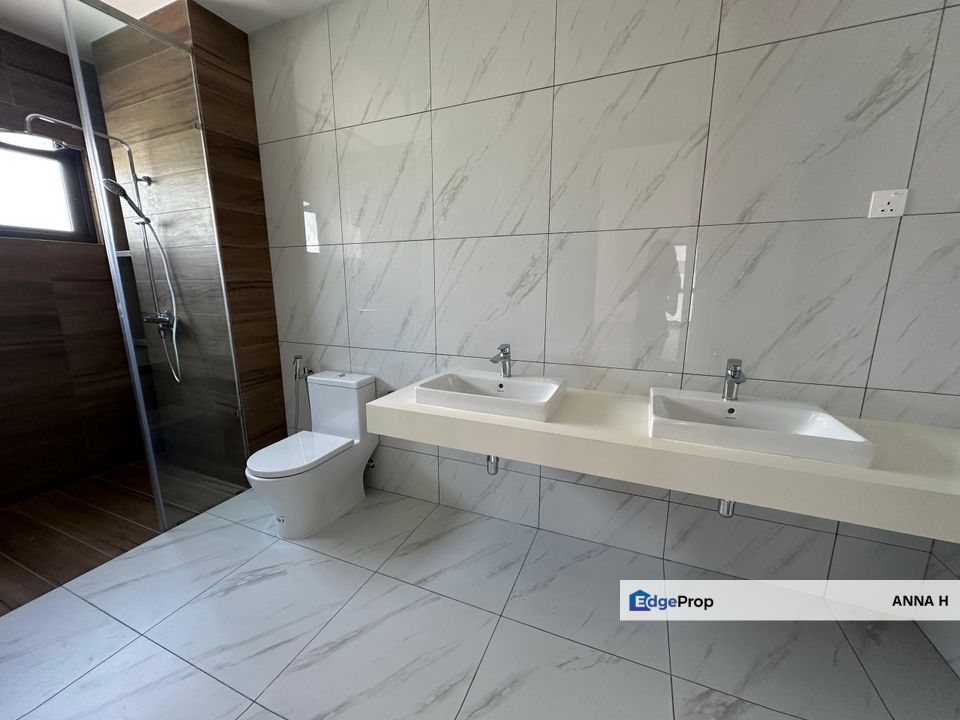 (BRAND NEW) Cheap & Nice 2.5 Sty Bungalow @ Twin Palm , Sg Long, Selangor, Kajang