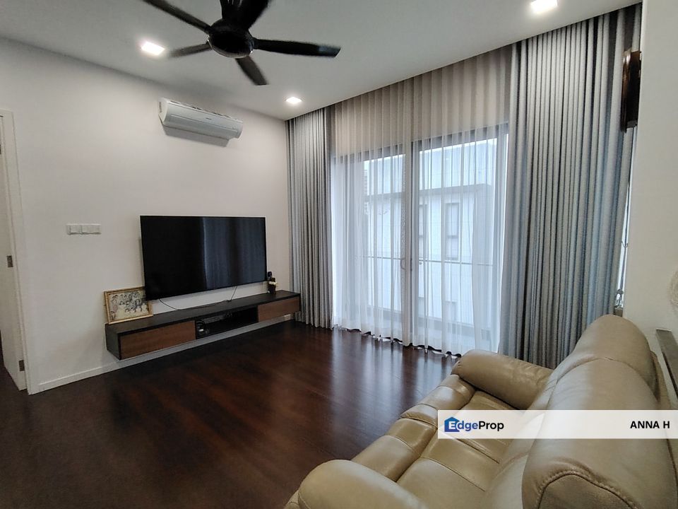 GOOD Condition - Westiara 3 Storey Bungalow @ Twin Palms Sg long, Selangor, Kajang