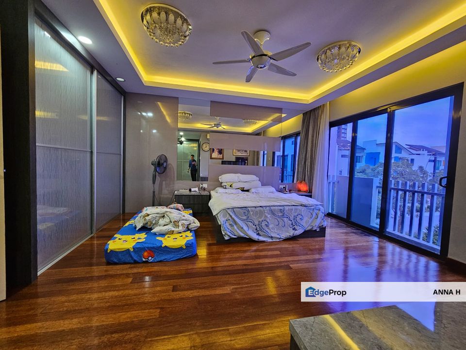 Cheap & Nice 3 Stry (CORNER) Semi D With Lift @ Twin Palm, Sungai Long, Selangor, Kajang