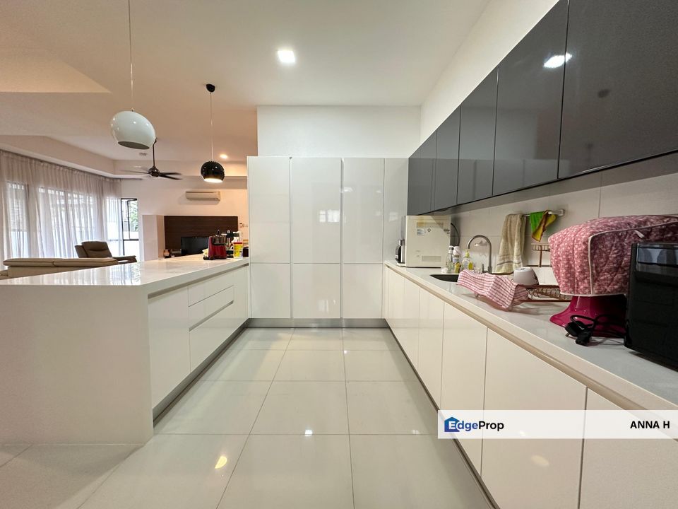 Cheap & Nice 2-Storey Semi-D @ Twin Palms Sungai Long, Selangor, Kajang