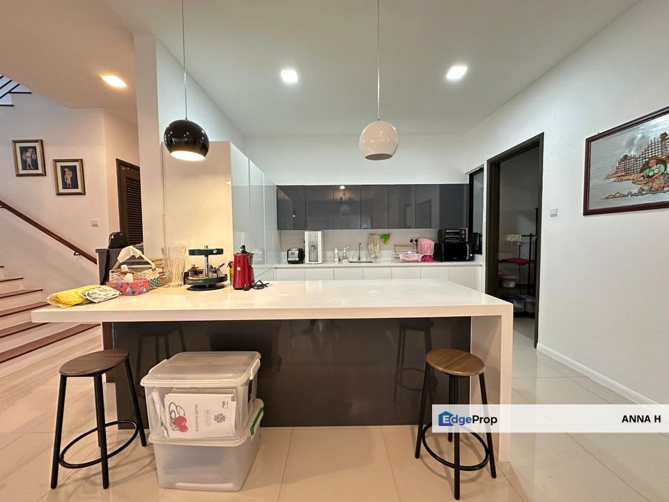 Cheap & Nice 2-Storey Semi-D @ Twin Palms Sungai Long, Selangor, Kajang