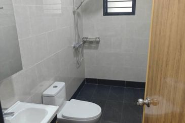 Bandar Tun Hussein Onn