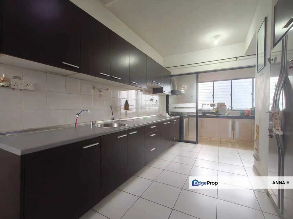 Cheap Nice 3 Sty Terrace @ Meadow Lakefields Residences, Sungai Besi KL, Kuala Lumpur, Sungai Besi