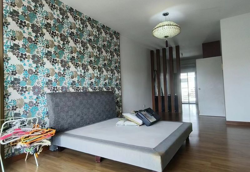 Lake Fields - Meadows and Glades