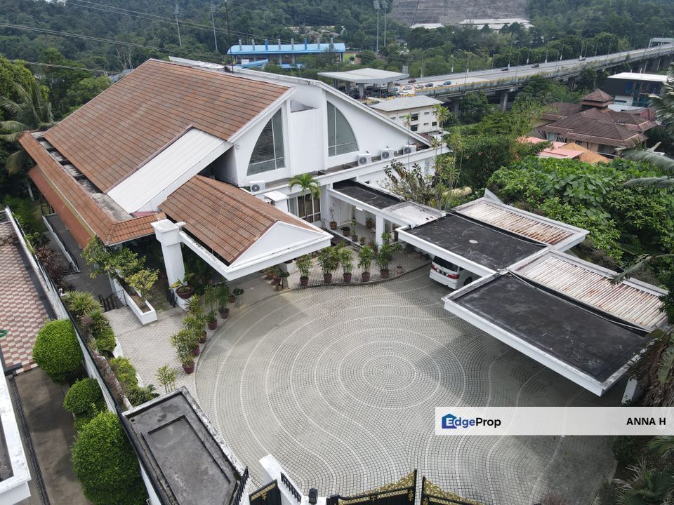 Cheap & Nice 3 Storey Bungalow @ Bangsar KL for Sale, Kuala Lumpur, Bangsar