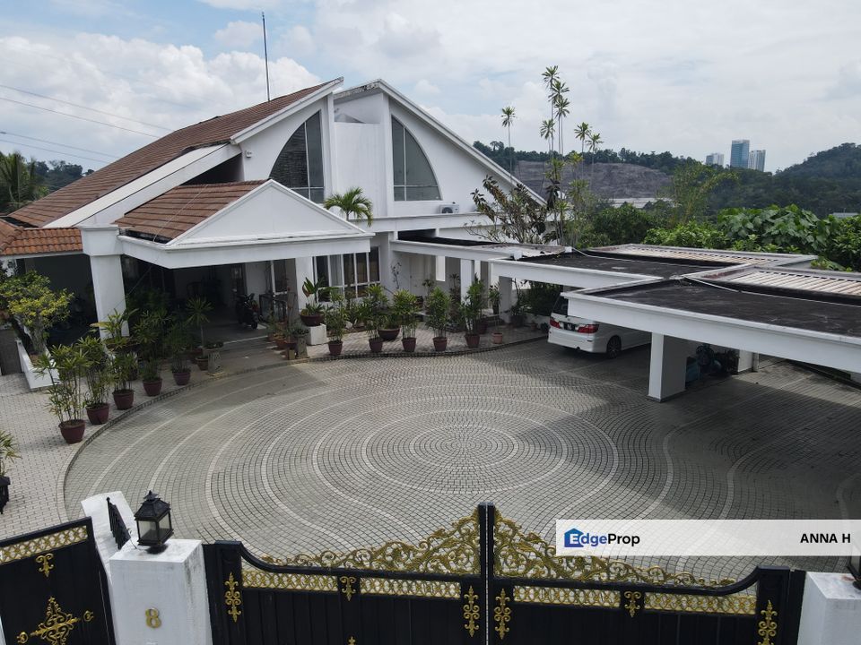 Cheap & Nice 3 Storey Bungalow @ Bangsar KL for Sale, Kuala Lumpur, Bangsar