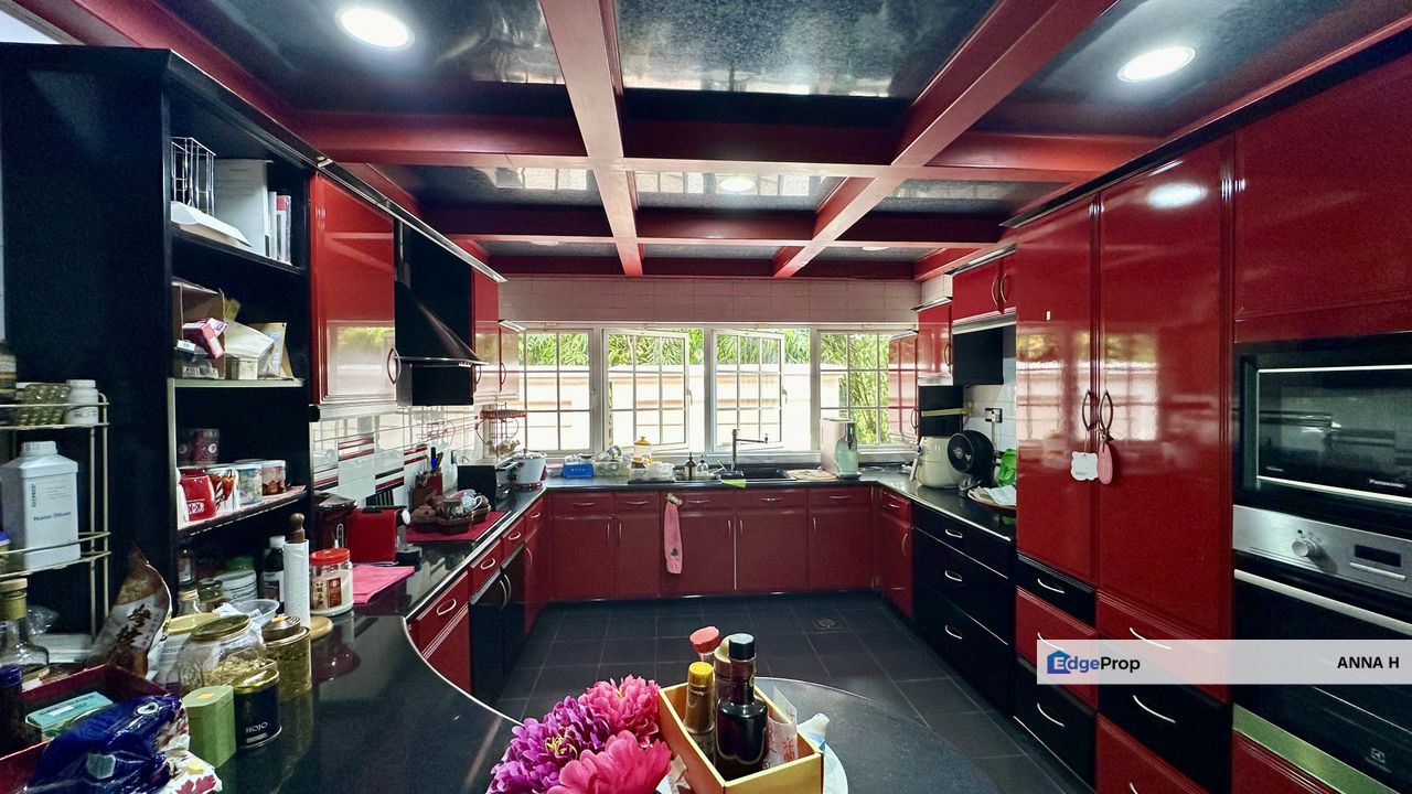 Cheap & Nice 2 Storey Bungalow @ Bangsar KL For Sale, Kuala Lumpur, Bangsar