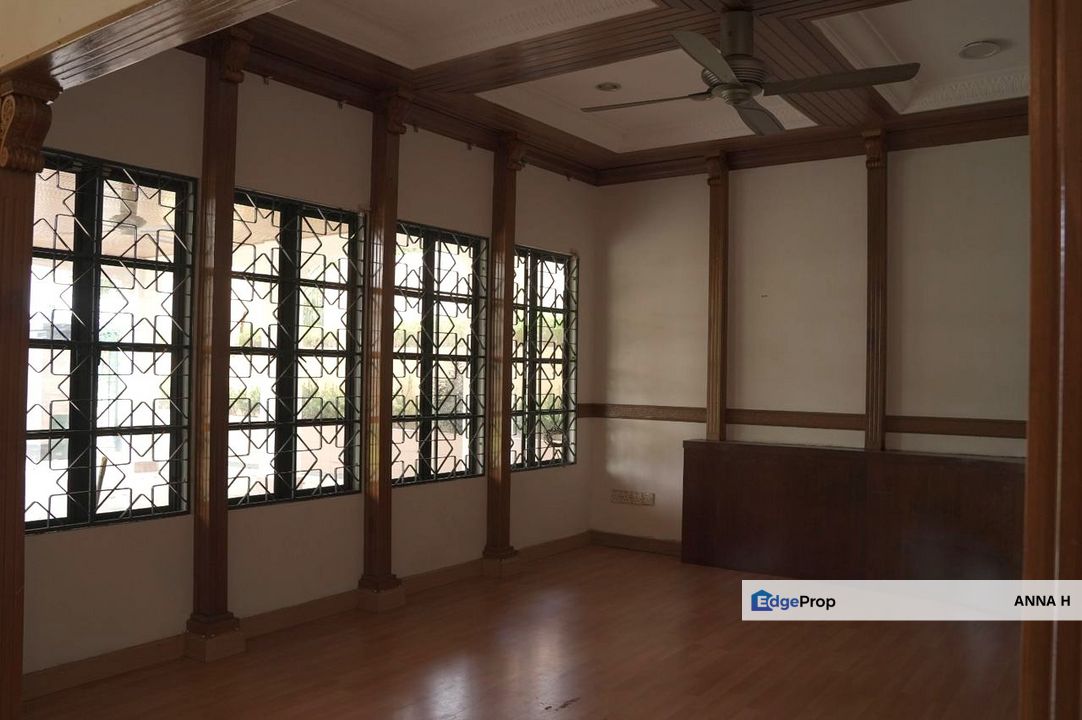 Cheap & Nice 2 Sty Bungalow @ Bangsar KL for Sale, Kuala Lumpur, Bangsar