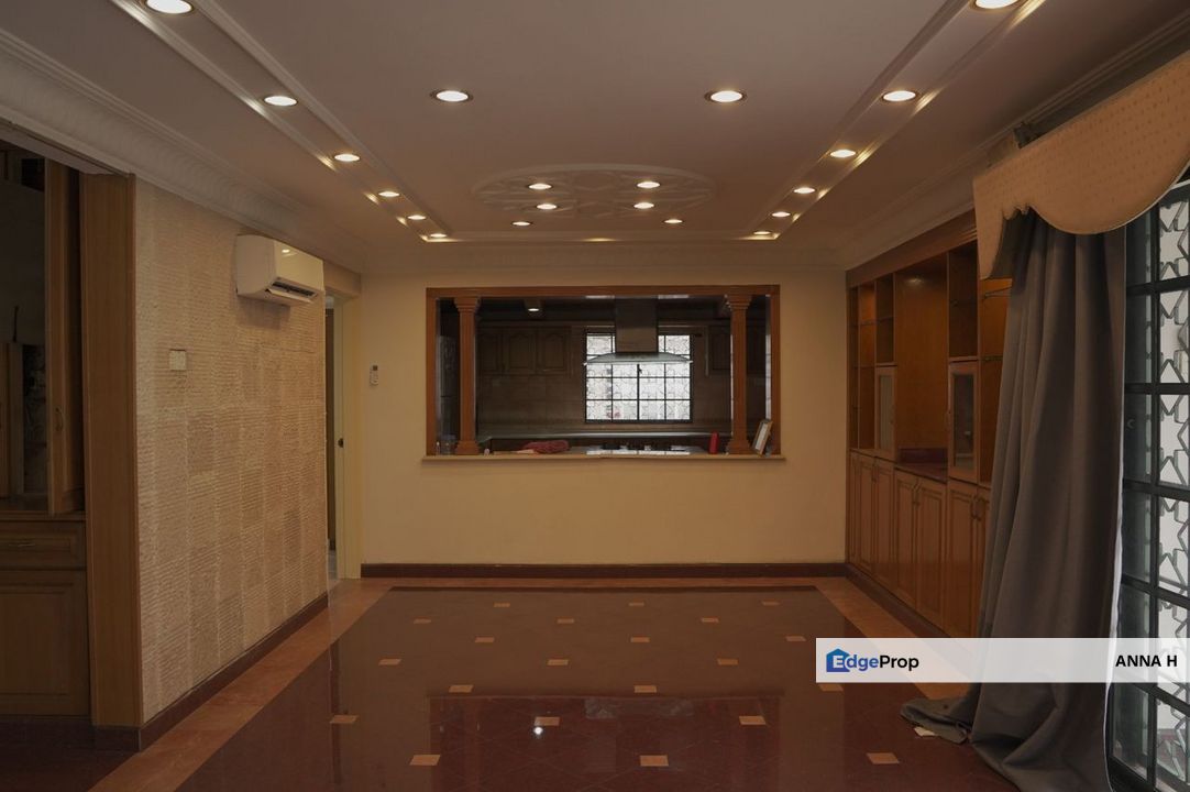 Cheap & Nice 2 Sty Bungalow @ Bangsar KL for Sale, Kuala Lumpur, Bangsar