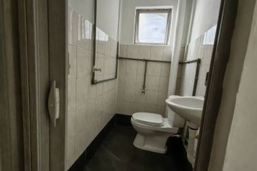 Sri Intan (Bandar Seri Alam)