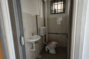 Sri Intan (Bandar Seri Alam)