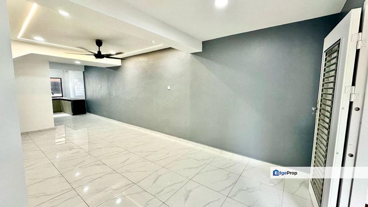 Double Storey Low Cost Unblock View Mount Austin, Johor, Johor Bahru