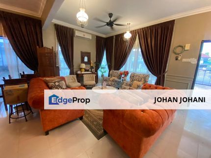Unit Tercantik (Renovated) ❗️❗️2 STY Corner Lot Terrace Oakberry Taman Pelangi Semenyih 2, Selangor, Semenyih