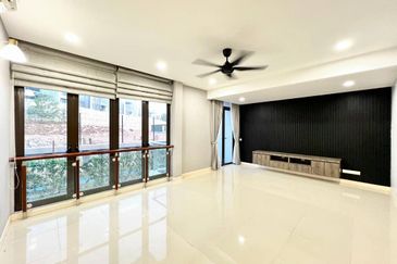 Mozart, Symphony Hills