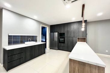 Mozart, Symphony Hills