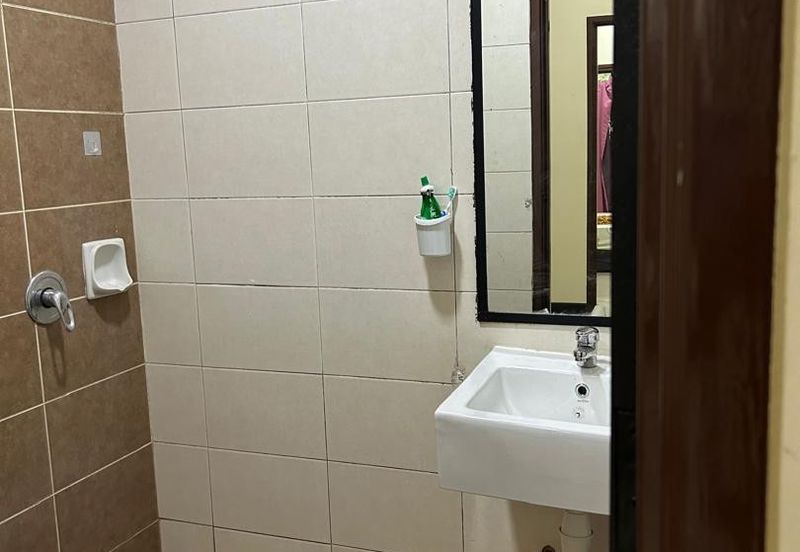 Desa Idaman Residences