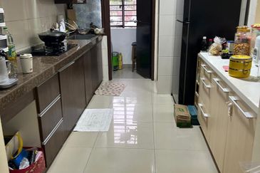 Desa Idaman Residences