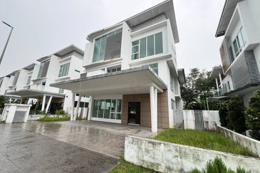 Jacaranda Garden Residence