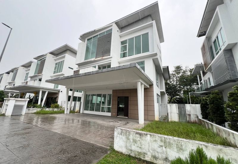 Jacaranda Garden Residence