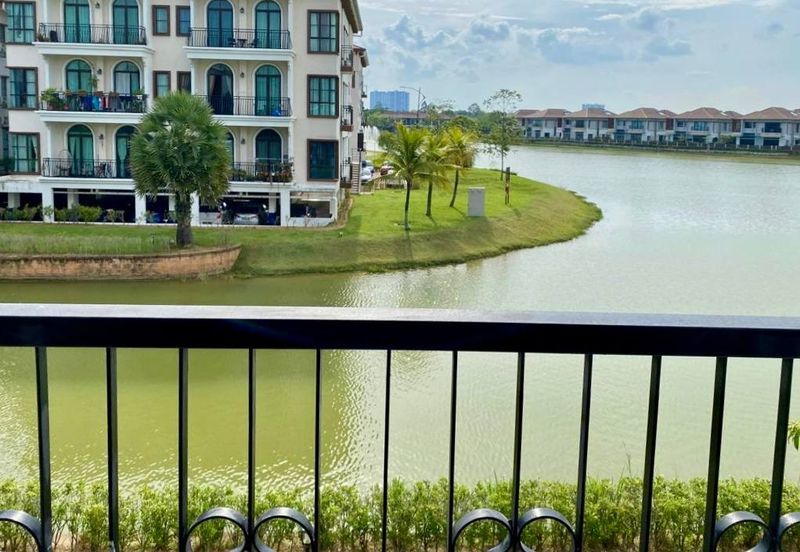 Jewels of Grasmere, Setia Marina