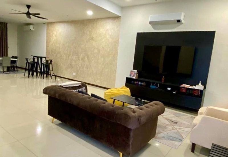 Jewels of Grasmere, Setia Marina