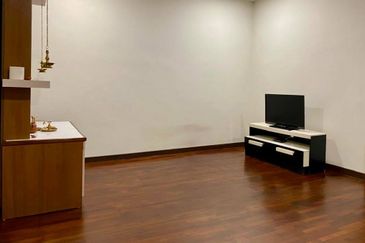 Jewels of Grasmere, Setia Marina