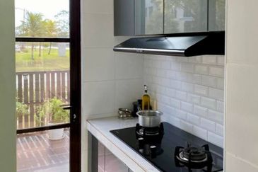 Jewels of Grasmere, Setia Marina