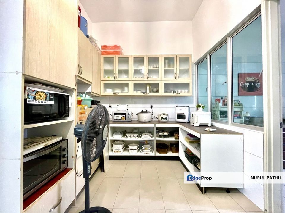 ENDLOT SEMI-D 1080 RESIDENCE PUNCAK SAUJANA KAJANG, Selangor, Kajang