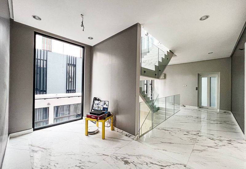 Perdana Lakeview East