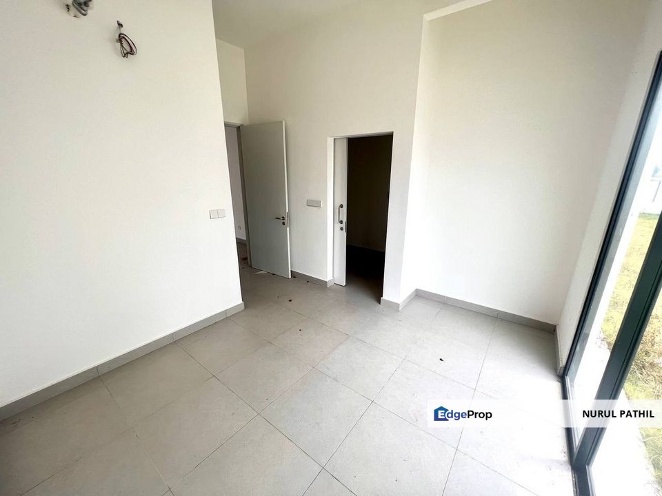 2.5 Storey SEMI D Sejati Lakeside 3 Cyberjaya, Selangor, Cyberjaya