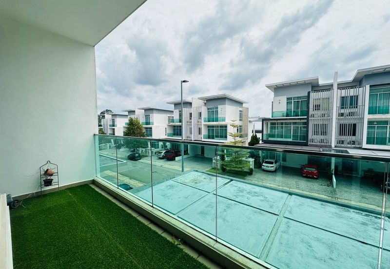 Clover Garden Residences