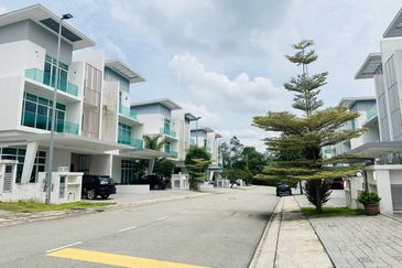 Clover Garden Residences