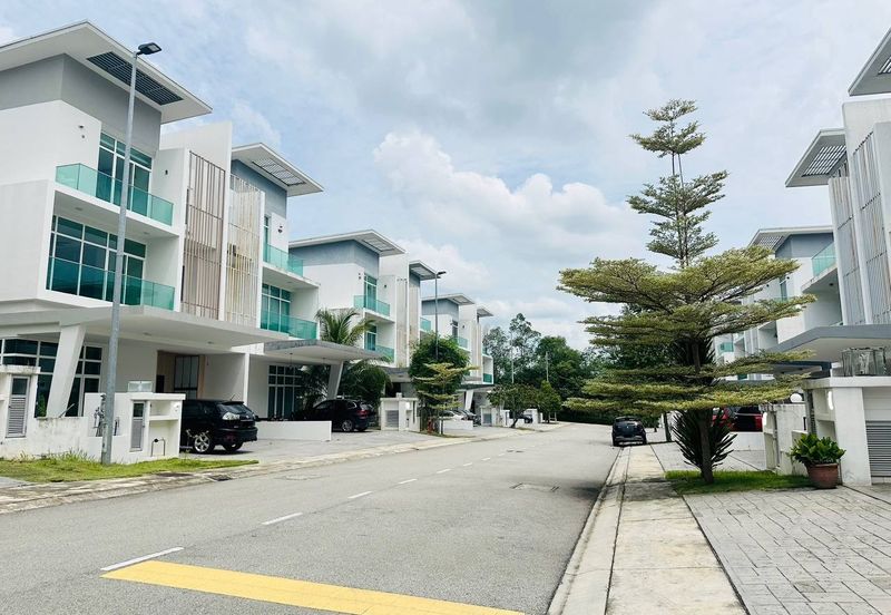 Clover Garden Residences