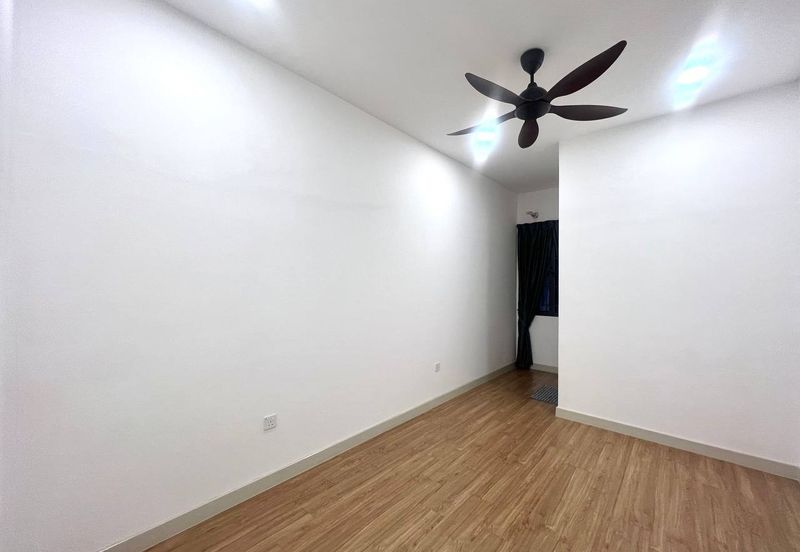 Elmina Green Three @ City of Elmina