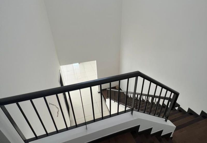 Hevea Elmina Gardens