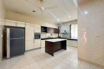 Tropika 2 Bukit Jelutong