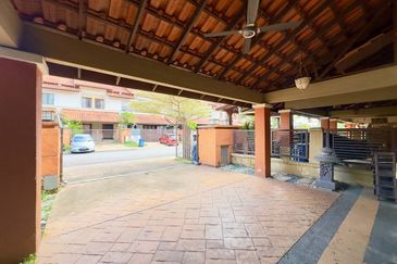 Tropika 2 Bukit Jelutong