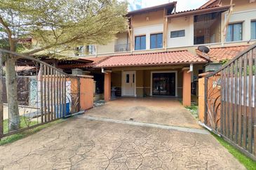 Tropika 2 Bukit Jelutong