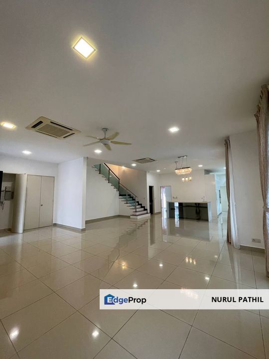 3 Storey Semi-D Clover Garden Residence Cyberjaya [Partial furnished ], Selangor, Cyberjaya